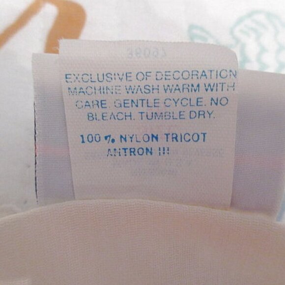 VINTAGE Avon CHEMISE Slip DRESS Size M CROCHET Lace V-NECK Coquette USA MADE - Picture 12 of 12